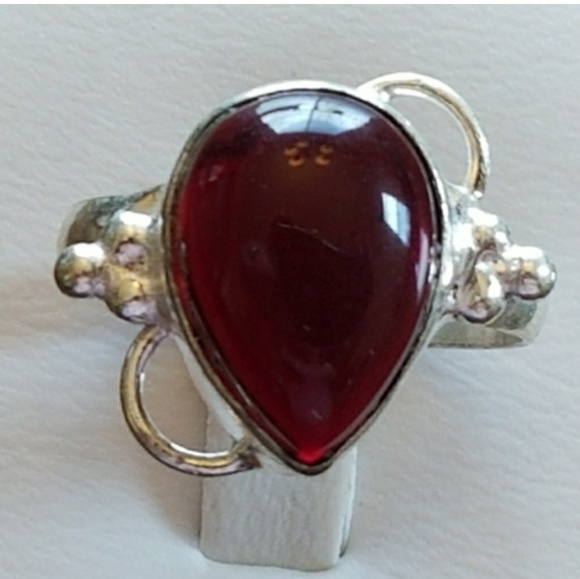 Genuine 5ct Mozambique Garnet Ring Size 7